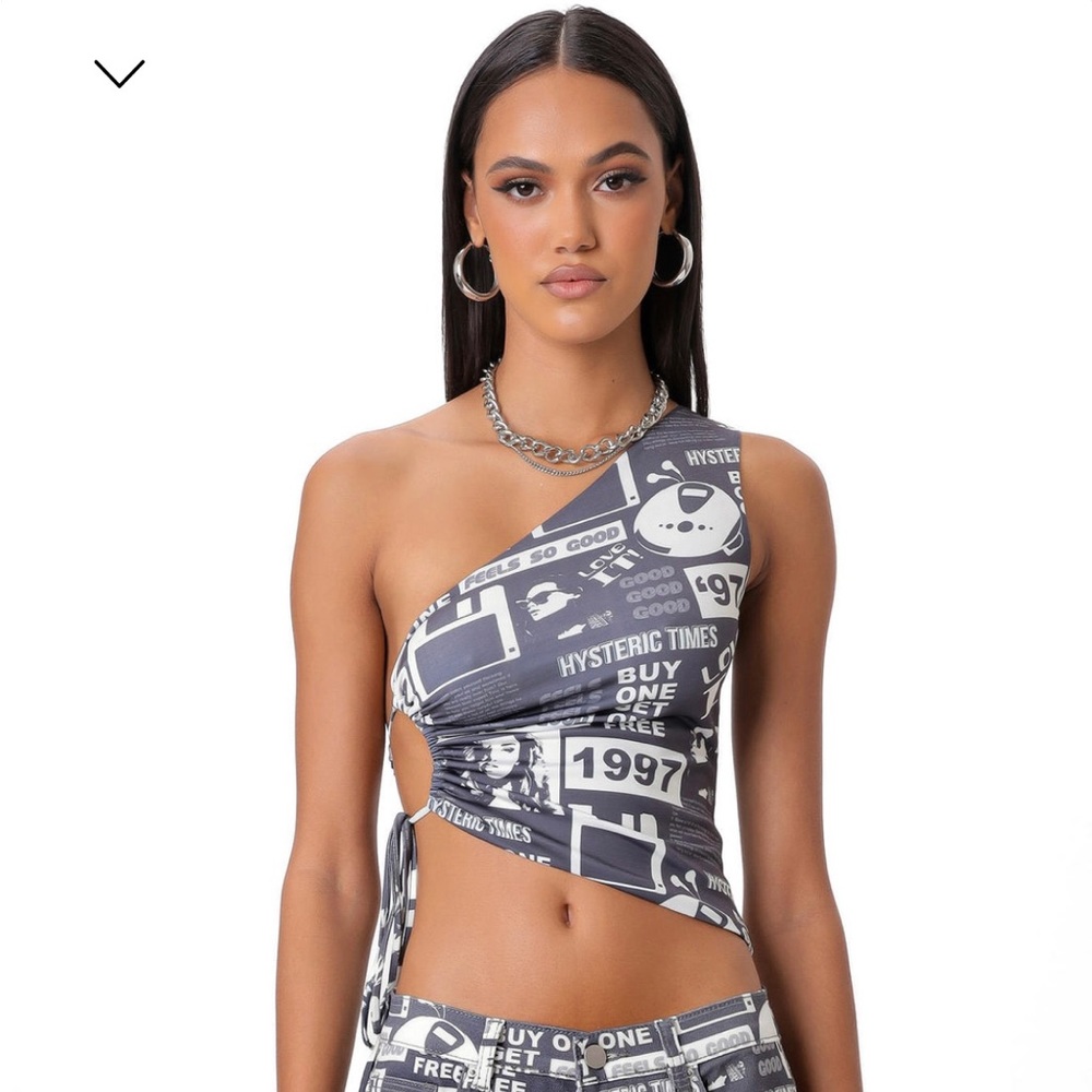 The Kript one shoulder top